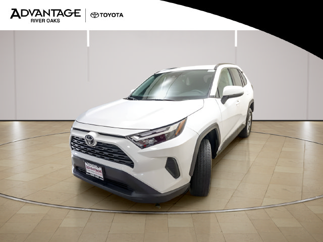 Certified 2025 Toyota RAV4 XLE AWD/4WD image 4