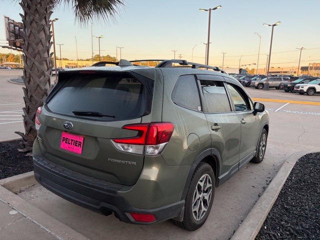 Used 2019 Subaru Forester Premium AWD/4WD image 17