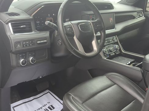 Used 2023 GMC Yukon Denali AWD/4WD image 10