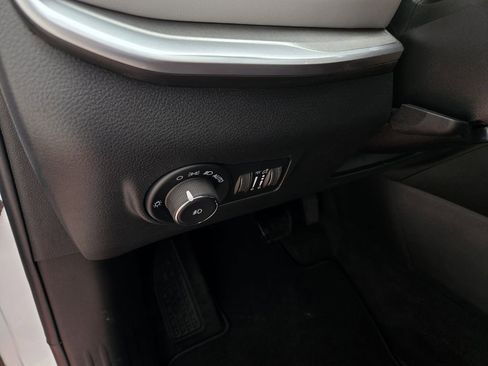 New 2026 Jeep Compass Limited AWD/4WD image 16