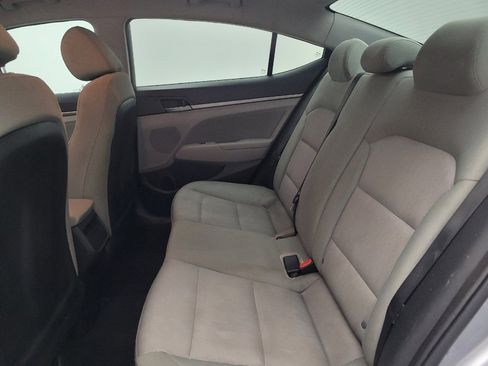 Used 2017 Hyundai Elantra SE FWD image 18