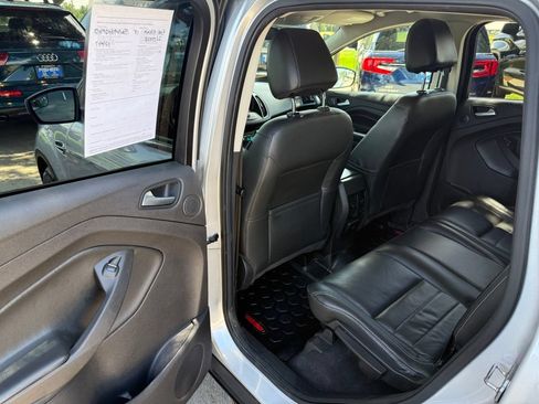 Used 2015 Ford Escape SE w/ Equipment Group 201A AWD/4WD image 13