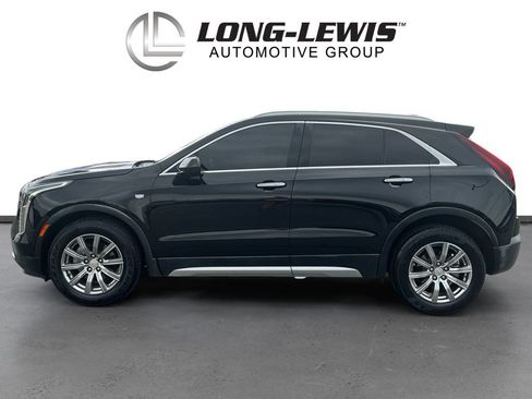 Used 2020 Cadillac XT4 Premium Luxury AWD/4WD image 2