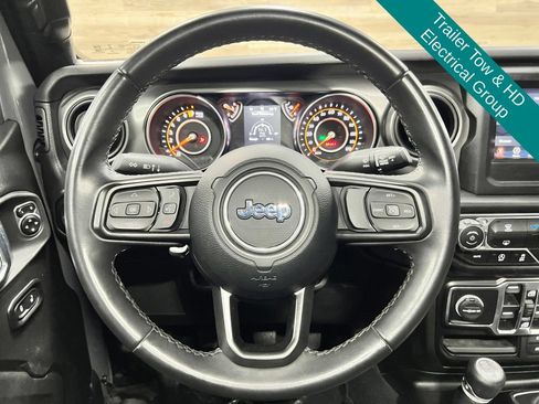 Used 2022 Jeep Wrangler Unlimited Sport AWD/4WD image 4