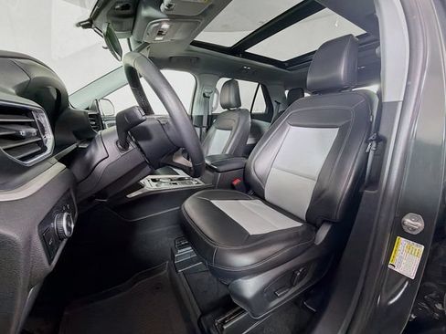 Used 2023 Ford Explorer XLT w/ Equipment Group 202A AWD/4WD image 26