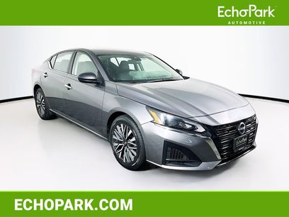 Used 2024 Nissan Altima 2.5 SV