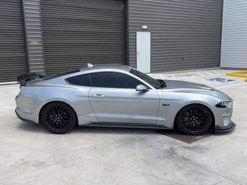 Used 2022 Ford Mustang GT Premium RWD image 8