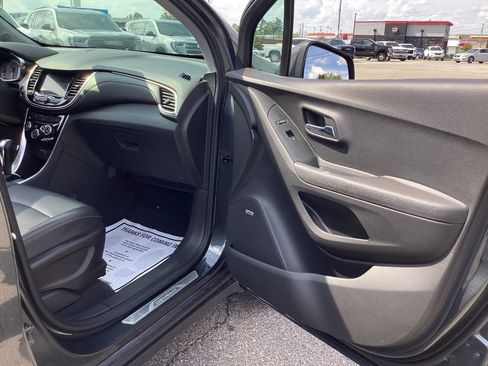 Used 2019 Chevrolet Trax Premier image 29