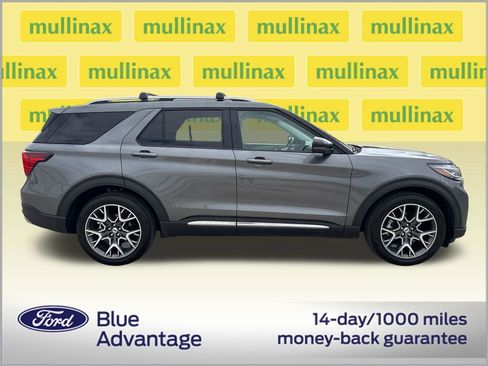 Used 2025 Ford Explorer Platinum w/ Ultimate Package image 2