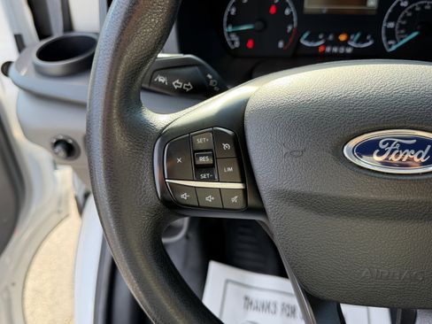 Used 2023 Ford Transit 250 Medium Roof AWD image 18
