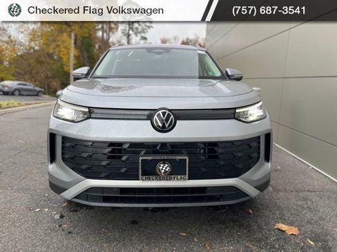 New 2026 Volkswagen Tiguan SE image 13