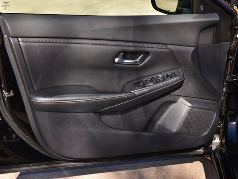 Used 2022 Nissan Sentra SV w/ Trunk Package image 33