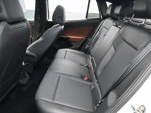 Used 2022 Volkswagen ID.4 Pro S image 31