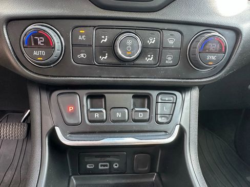 Used 2020 GMC Terrain Denali w/ Denali Premium Package image 34