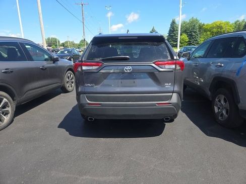 Used 2025 Toyota RAV4 XLE AWD/4WD image 5