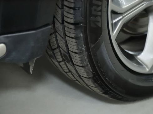 Used 2017 Dodge Journey Crossroad w/ Popular Equipment Group image 38