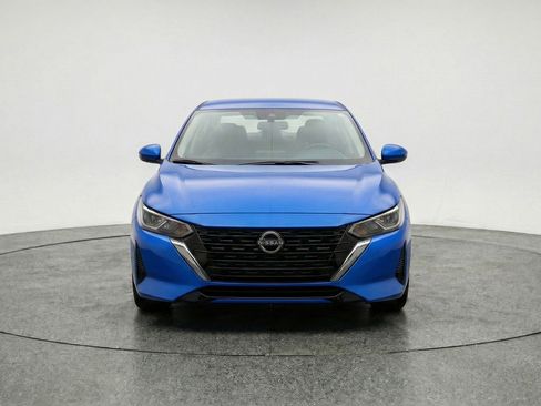 Used 2025 Nissan Sentra SV FWD image 2