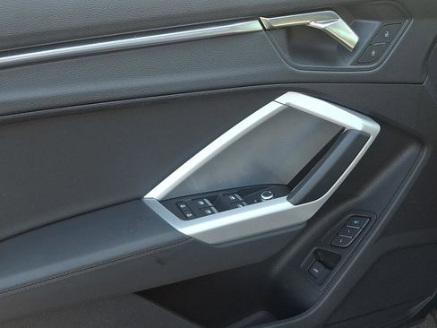 Used 2023 Audi Q3 2.0T Premium Plus w/ Premium Plus Package image 12