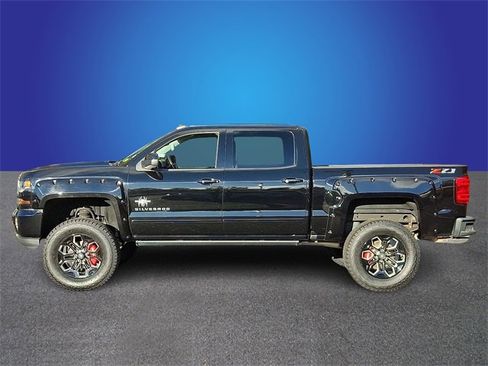 Used 2018 Chevrolet Silverado 1500 LT w/ All Star Edition image 7