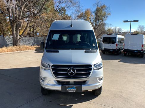 Used 2022 Mercedes-Benz Sprinter 2500 image 8