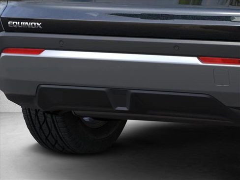 New 2026 Chevrolet Equinox LT w/ Safety and Technology Package FWD image 14