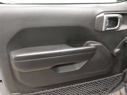 Used 2021 Jeep Wrangler Unlimited Sport image 24