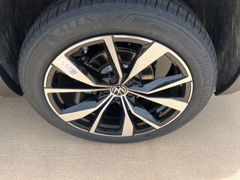 New 2026 Volkswagen Atlas SEL Premium R-Line AWD/4WD image 12