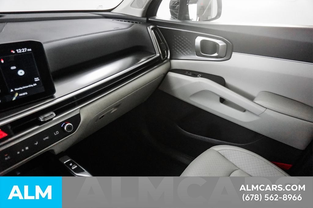 Used 2025 Kia Sorento S w/ Panoramic Sunroof Package FWD image 38
