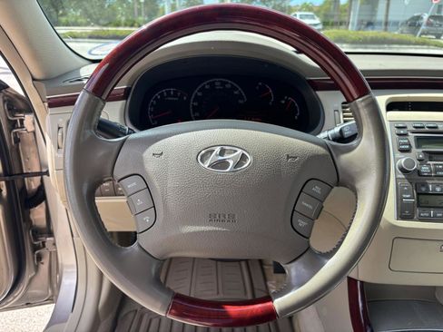 Used 2006 Hyundai Azera Limited image 27