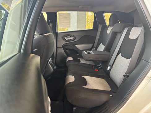 Used 2014 Jeep Cherokee Latitude w/ Trailer Tow Group image 20