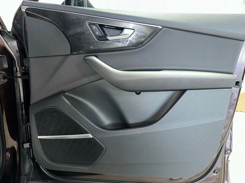 Used 2021 Audi Q7 3.0T Premium Plus image 35