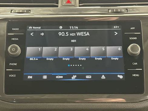 Certified 2023 Volkswagen Tiguan SE image 11