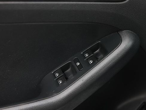 Used 2012 Volkswagen Jetta S FWD image 37