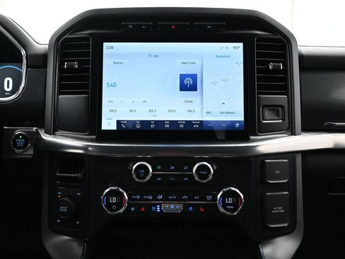 Used 2021 Ford F150 Lariat w/ Equipment Group 502A High AWD/4WD image 17