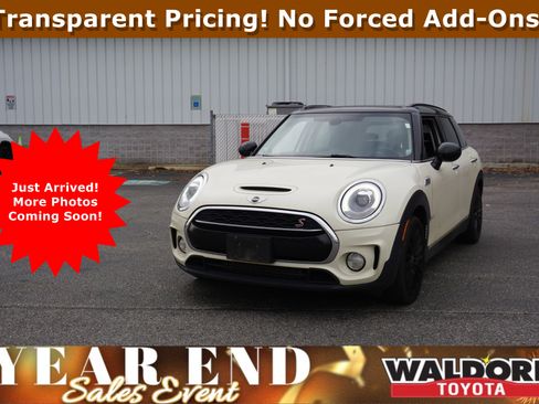 Used 2017 MINI Cooper Clubman S image 1