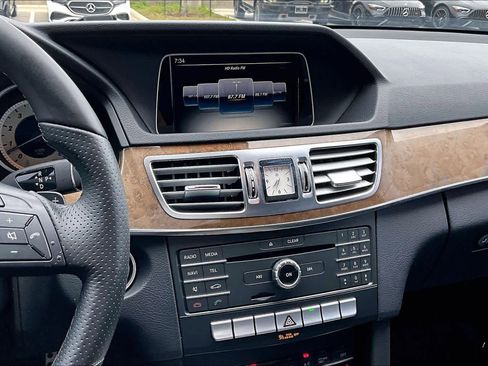 Used 2016 Mercedes-Benz E 350 Sedan image 5