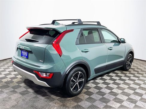 Used 2025 Kia Niro EX image 8
