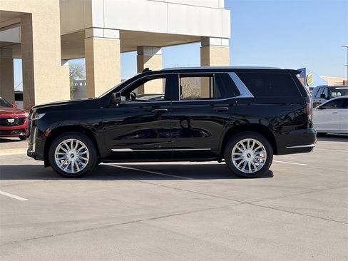 Certified 2023 Cadillac Escalade Premium Luxury w/ Performance Package image 8