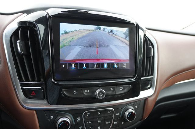 Used 2020 Chevrolet Traverse High Country FWD image 16