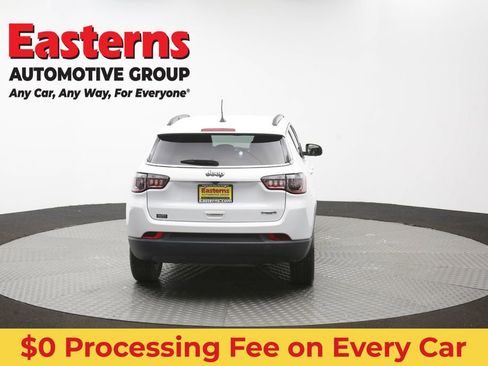 Used 2022 Jeep Compass Latitude w/ Convenience Group FWD image 37