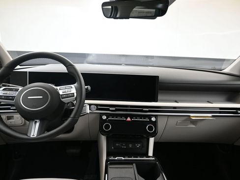 New 2026 Hyundai Tucson Limited image 22