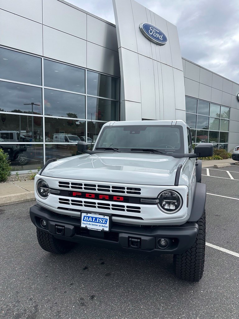 Used 2026 Ford Bronco Heritage Edition AWD/4WD image 2