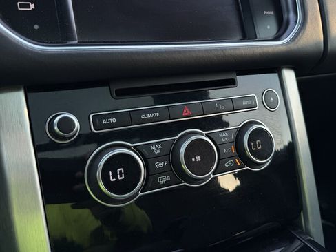 Used 2014 Land Rover Range Rover Supercharged AWD/4WD image 48
