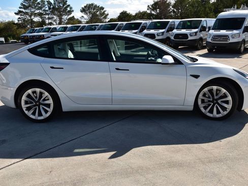 Used 2023 Tesla Model 3 Standard Range image 8