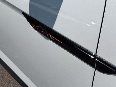 New 2026 Volkswagen Atlas Peak Edition AWD/4WD image 6