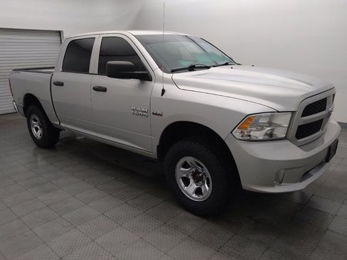 Used 2015 RAM 1500 Express AWD/4WD image 11