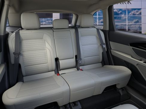 New 2026 Lincoln Nautilus Reserve w/ Jet Appearance Package AWD/4WD image 11