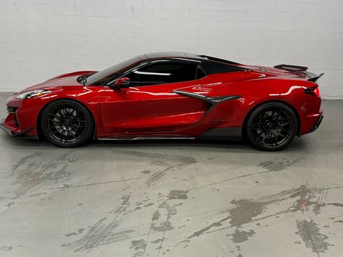 Used 2023 Chevrolet Corvette Z06 w/ Stealth Interior Trim Package image 9