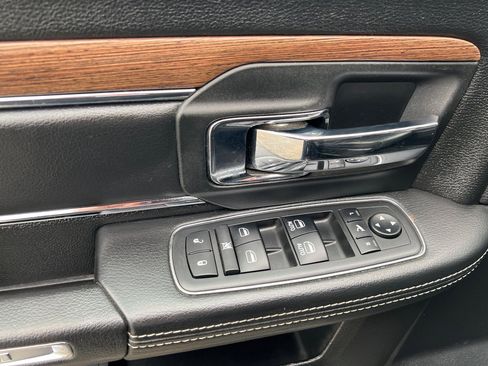 Used 2017 RAM 3500 Laramie image 10