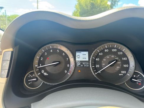 Used 2013 INFINITI M37 x w/ Premium Pkg AWD/4WD image 30